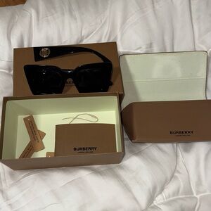 Burberry Black Cat-Eye Sunglasses with Brown Case